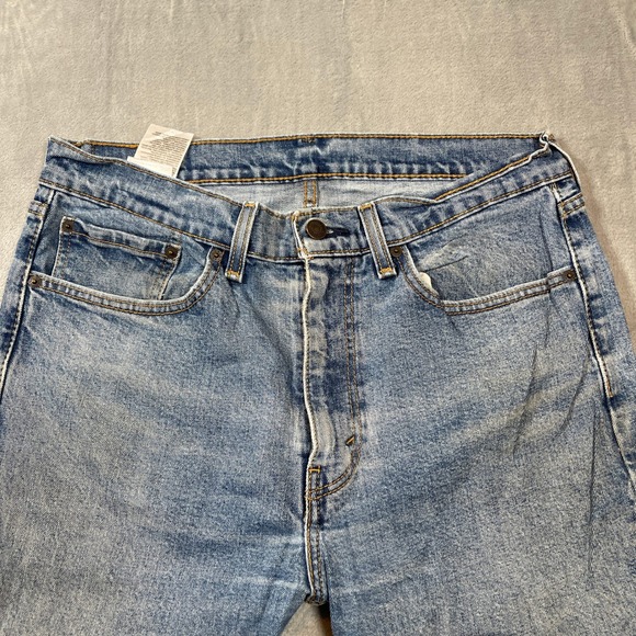 Levis Jeans Mens 34x32 505 Regular Fit Straight Leg Light Wash Blue Denim - Picture 4 of 8